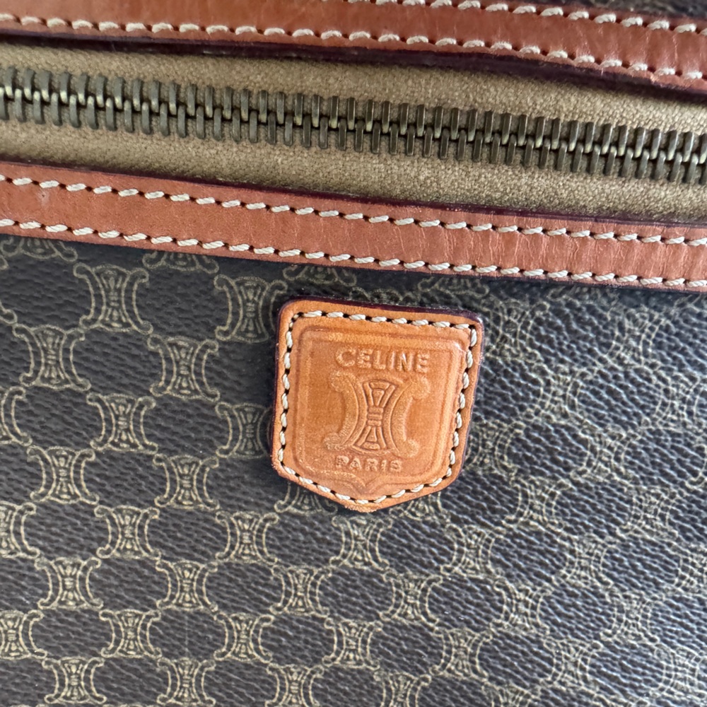 Celine wristlet/ cosmetic bag - Picture 5 of 10